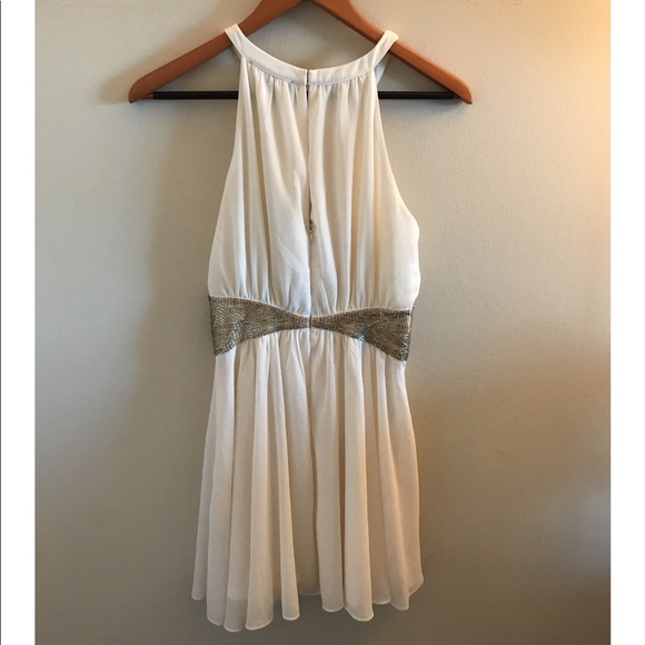 Lulu’s dress - Picture 4 of 5